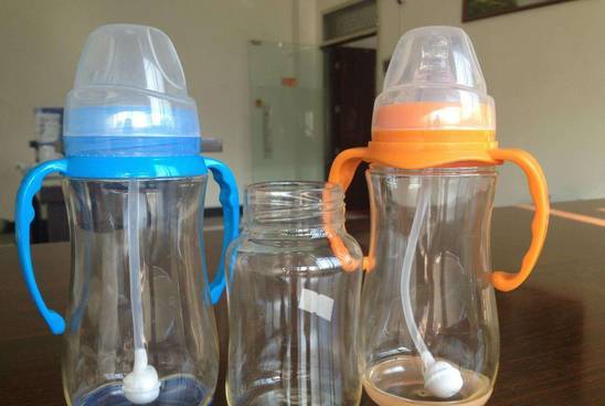 美麗的透明尼龍